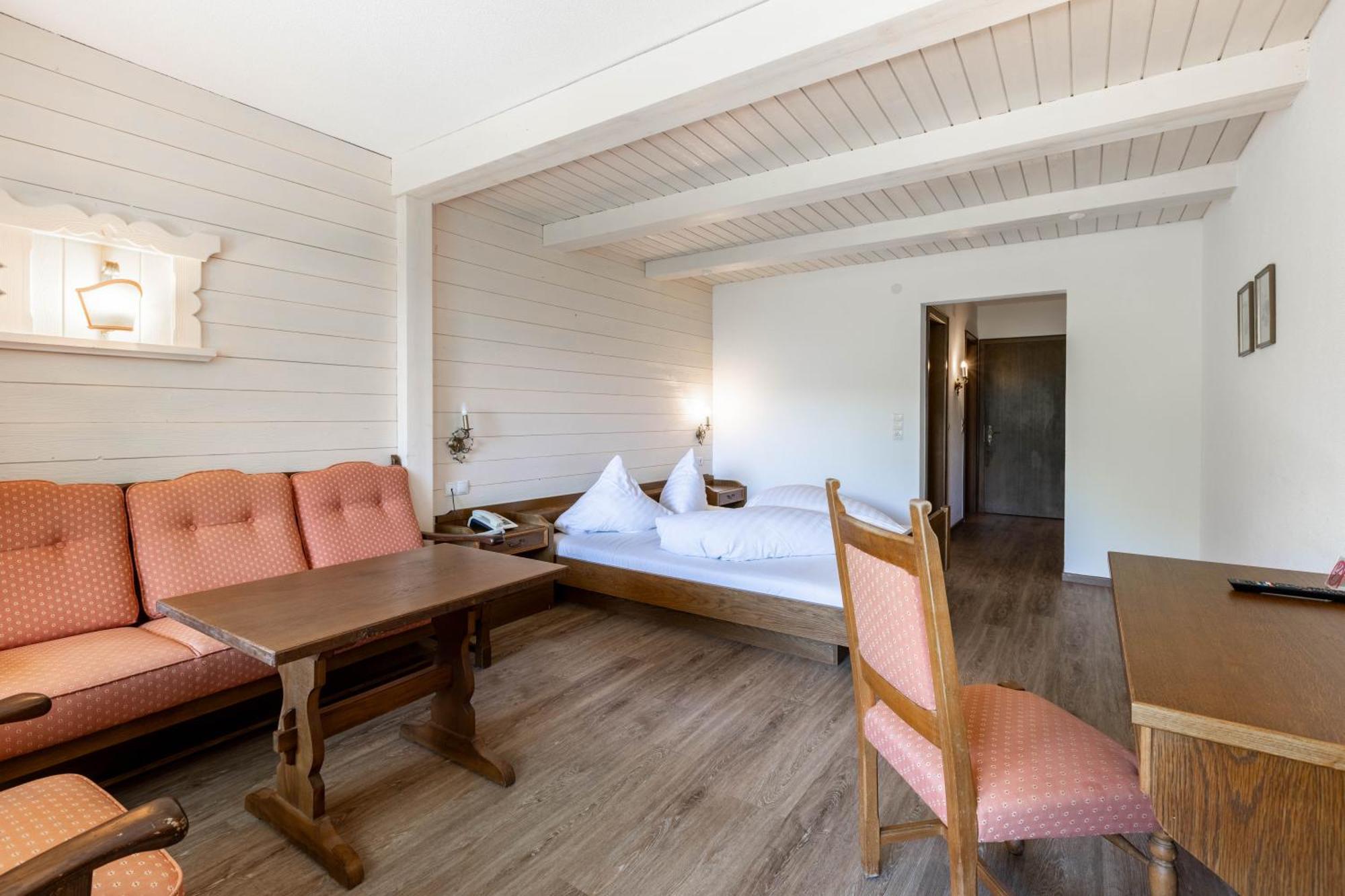 Keyone Rooms Montafon شرنز المظهر الخارجي الصورة